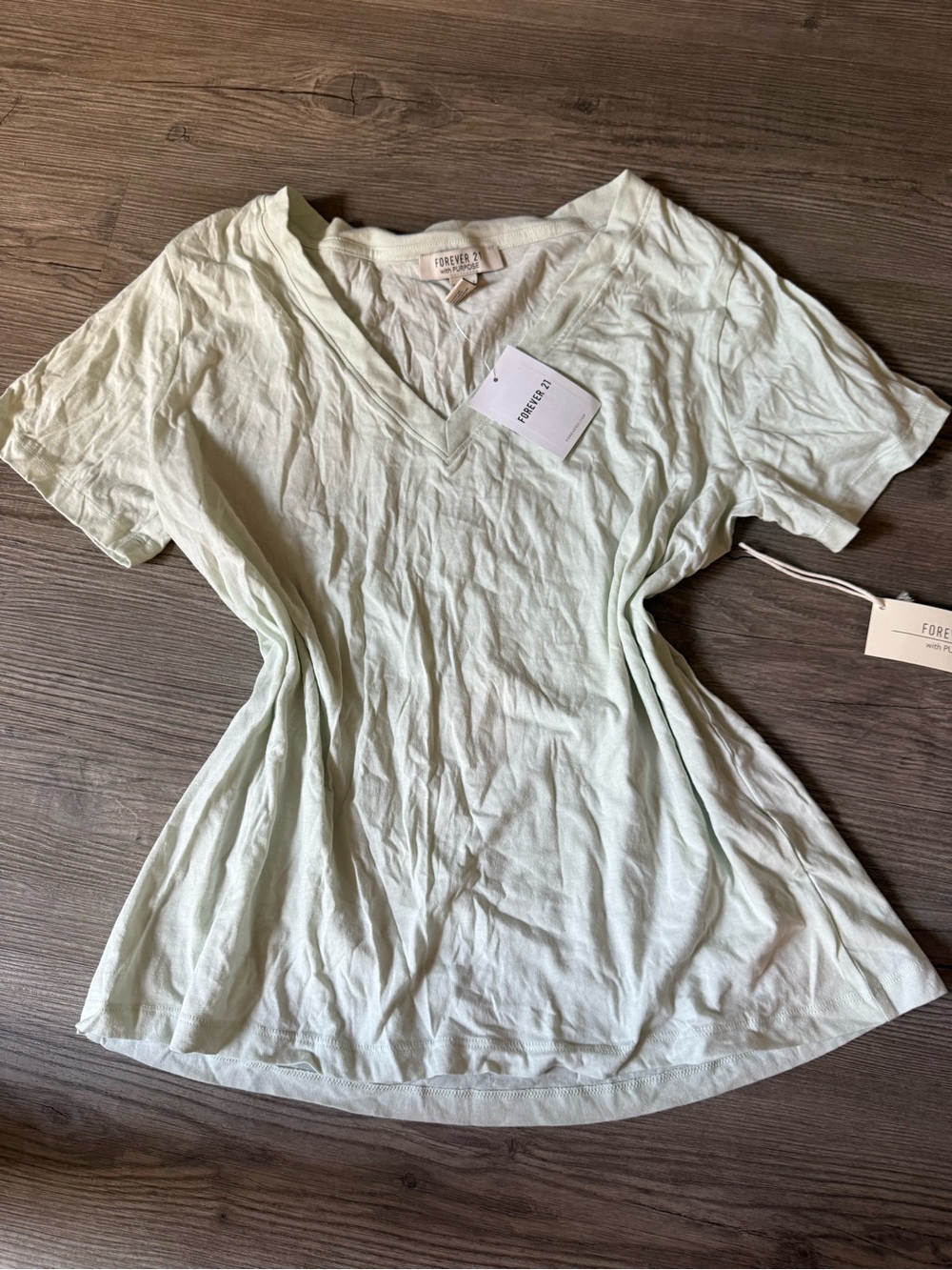 Forever 21 Women's Mint Green V-Neck Short Sleeve Tee